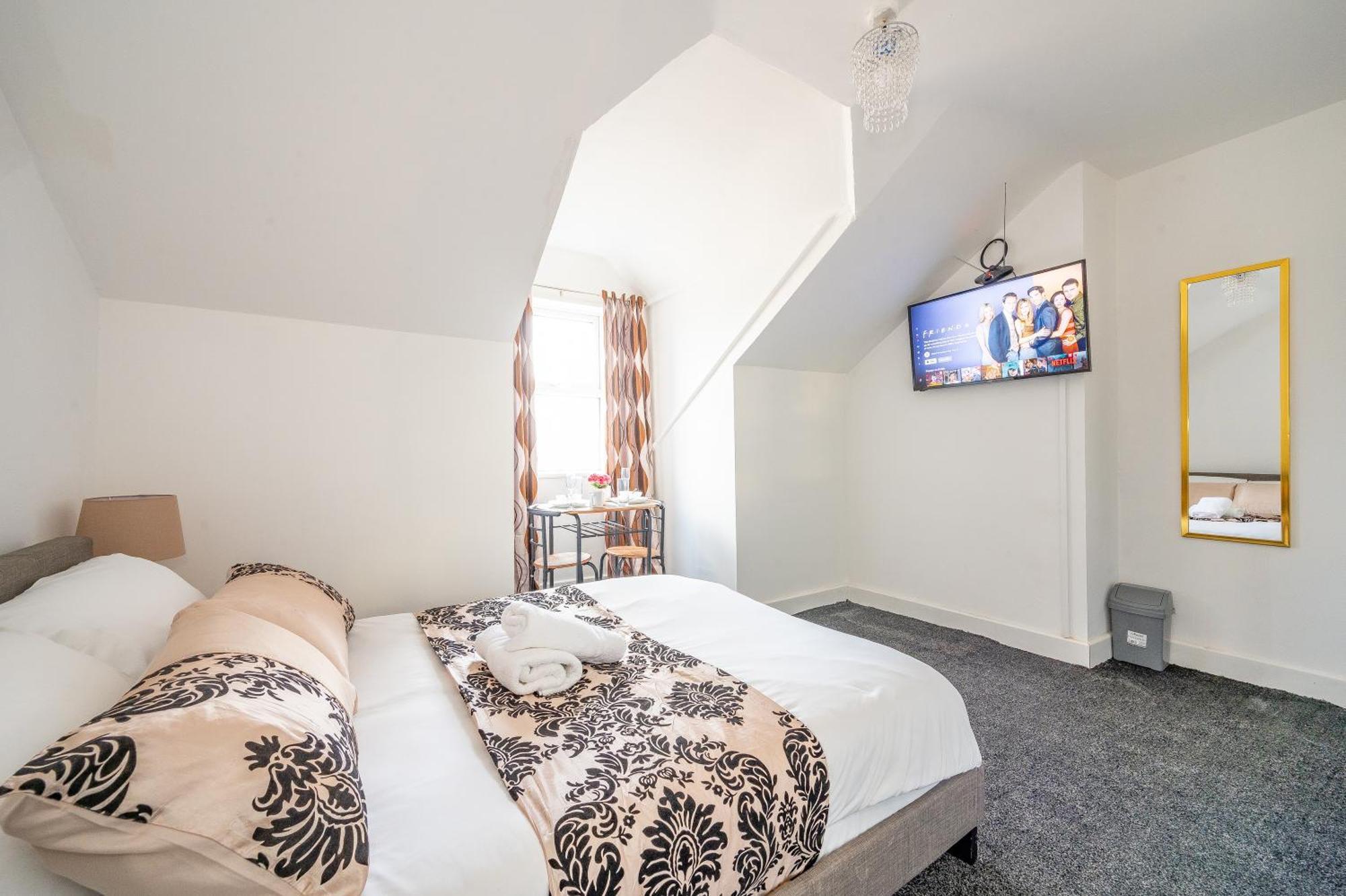 *rb246* For Your Relaxed & Cosy + Free Parking + Free Fast Wifi * Homestay