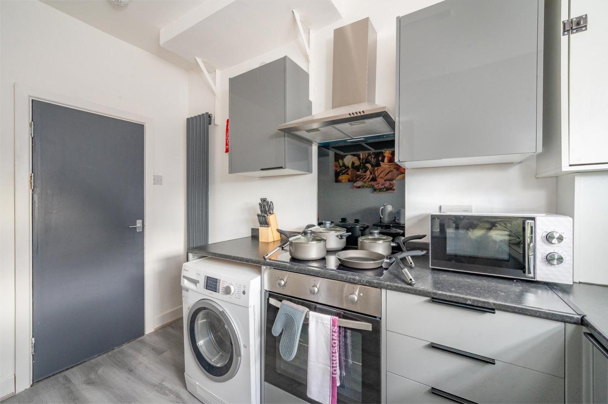 Homestay *rb246* For Your Relaxed & Cosy + Free Parking + Free Fast Wifi * Leeds (West Yorkshire)